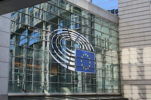 Détail de la façade du Parlement européen à Bruxelles